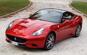 Превью обои ferrari california, ferrari, красный, вид сбоку, авто