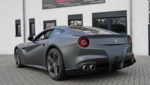 Превью обои ferrari, f12, berlinetta, вид сзади, черный