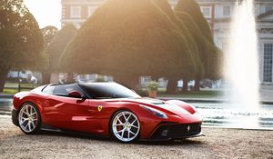 Превью обои ferrari, f12, trs, красный, вид сбоку