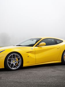 Превью обои ferrari, f12, желтый, novitec rosso