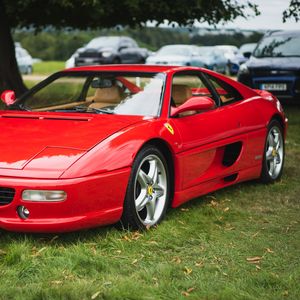 Превью обои ferrari f355, ferrari, автомобиль, спорткар, красный, стоянка