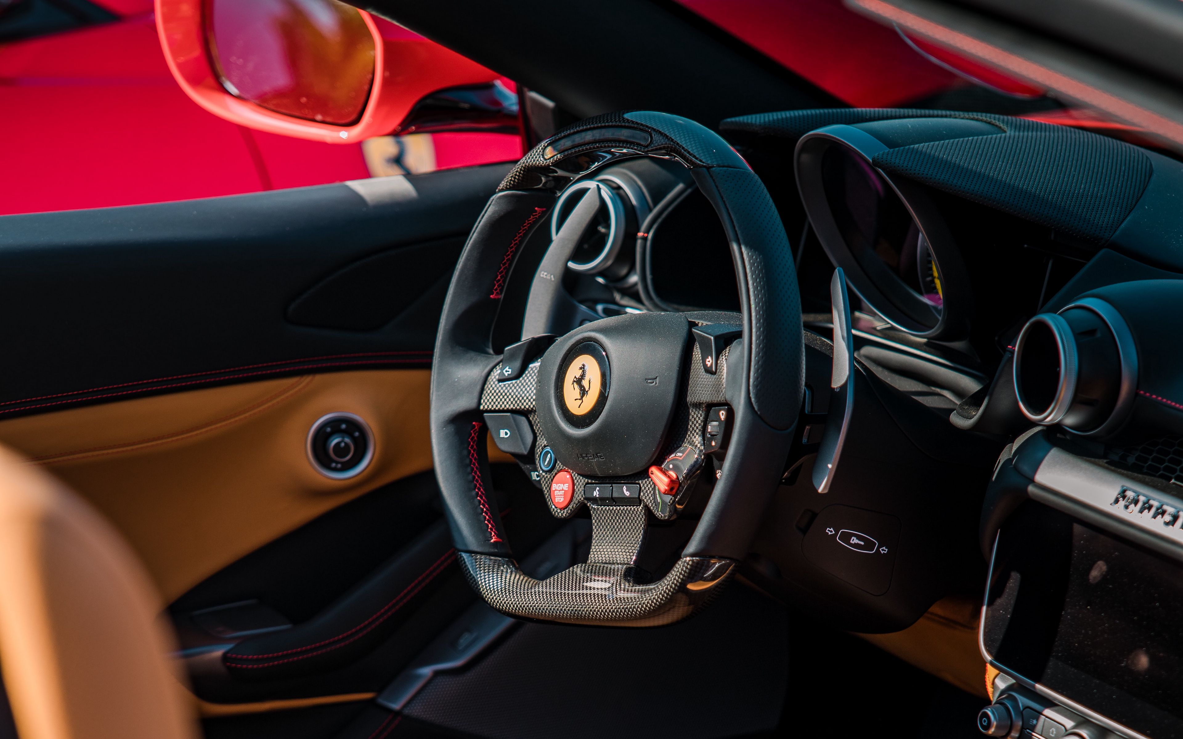 Спорт салон. Феррари ла Феррари 2020 салон. Ferrari 458 Italia Cockpit. Спорткары Феррари салон. Руль спорткара.