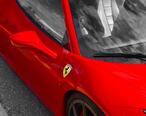 Превью обои ferrari, спорткар, автомобиль, зеркало, красный