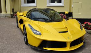 Превью обои ferrari, спорткар, вид сбоку