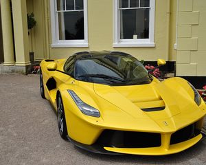 Превью обои ferrari, спорткар, вид сбоку