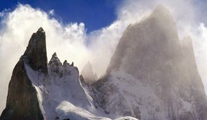 Превью обои fitzroy peak, анды, горы, снег, ветер