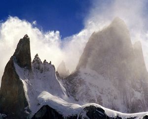 Превью обои fitzroy peak, анды, горы, снег, ветер