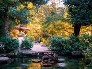 Превью обои фонарь, камень, пруд, японский сад