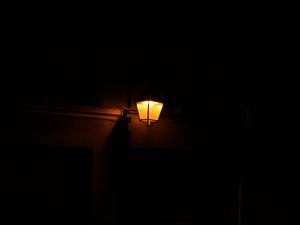 Превью обои фонарь, освещение, свет, темный