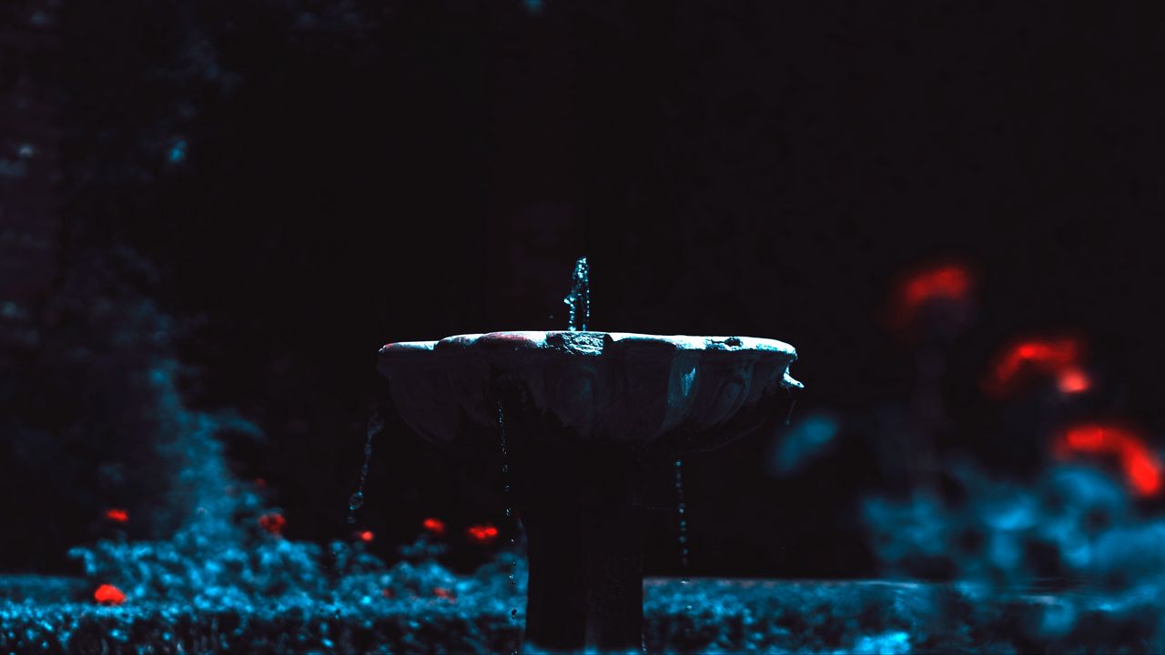 Обои фонтан, струя, вода, размытость, темный