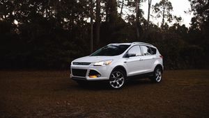 Превью обои ford, автомобиль, вид сбоку, белый