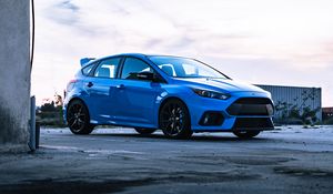 Превью обои ford focus, ford, автомобиль, синий, стоянка