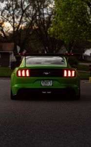 Превью обои ford mustang, автомобиль, зеленый, вид сзади