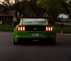 Превью обои ford mustang, автомобиль, зеленый, вид сзади