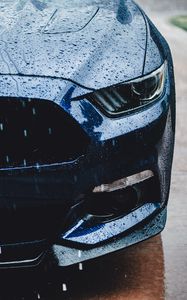 Превью обои ford mustang, фара, вид спереди, дождь