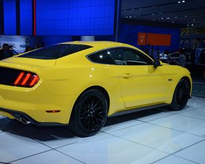 Превью обои ford, mustang, gt, detroit, 2014