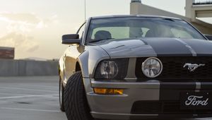 Превью обои ford mustang gt, ford, фара, вид спереди