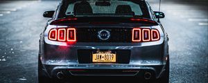 Превью обои ford mustang gt, ford mustang, вид сзади, фары