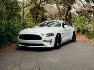 Превью обои ford mustang, mustang, автомобиль, спорткар, белый