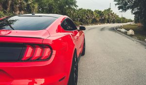 Превью обои ford mustang, mustang, автомобиль, красный, дорога, поворот