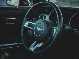 Превью обои ford mustang, mustang, автомобиль, руль, салон