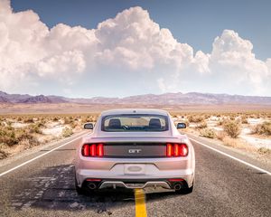 Превью обои ford mustang, mustang gt, mustang, облака, дорога