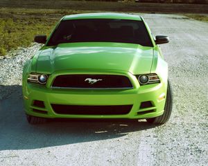 Превью обои ford mustang v6, ford mustang, лаймовый, зеленый, вид спереди