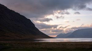 Превью обои фьорд, озеро, холмы, закат, природа, исландия