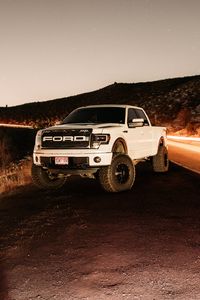 Превью обои ford raptor, ford, автомобиль, внедорожник, пикап, белый, ночь