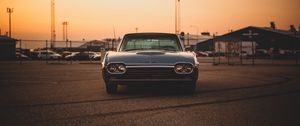 Превью обои ford thunderbird 63, ford, машина, старый, винтаж, вид спереди