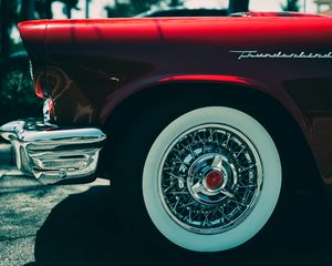 Превью обои ford thunderbird, ford, бампер, колесо