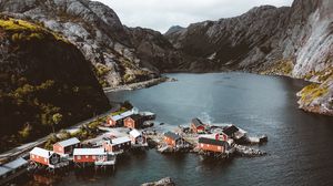 Превью обои фьорд, здания, вид сверху, рыбацкая деревня, лофотен, норвегия