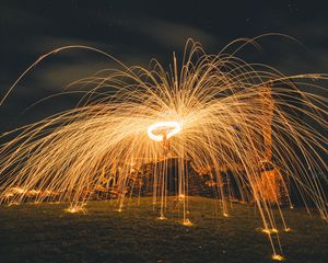 Превью обои фризлайт, длинная выдержка, искры, ночь, свечение