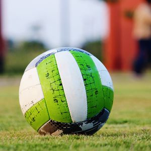 Превью обои футбольный мяч, трава, зеленый