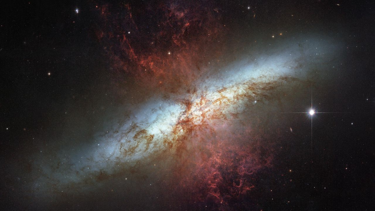 Обои галактика, космос, звезды, звездообразование, мессье 82, m82