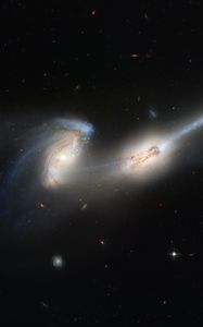 Превью обои галактика, спирали, звезды, космос, скопление, mice galaxies, ngc 4676, галактики мышки