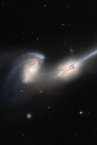 Превью обои галактика, спирали, звезды, космос, скопление, mice galaxies, ngc 4676, галактики мышки