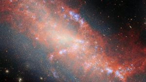 Превью обои галактика, звезды, туманность, космос, вселенная, оранжевый