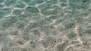 Превью обои галька, вода, блики, искажение, волны