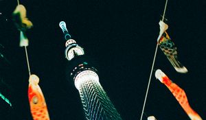 Превью обои гирлянда, башня, подсветка, разноцветный, темный