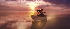 Превью обои гитара, гитарист, лодка, море, закат, горизонт, музыкант