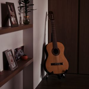 Превью обои гитара, музыкальный инструмент, комната, интерьер