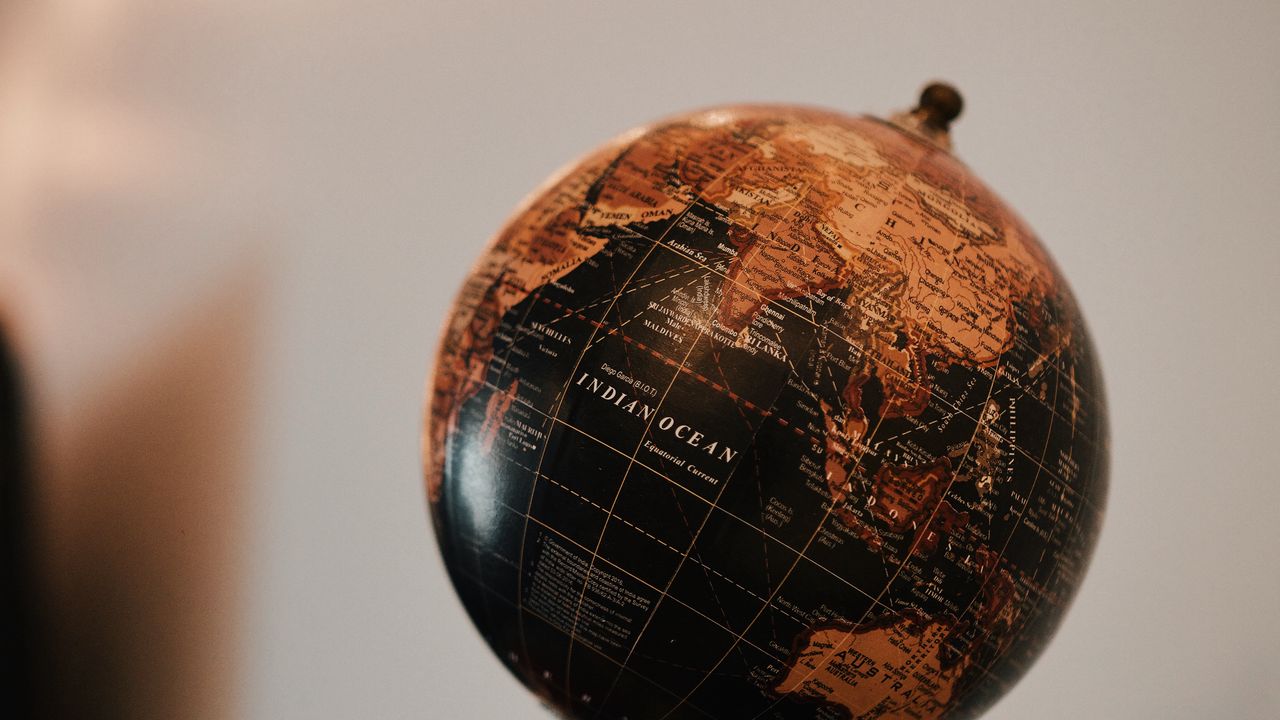 Обои глобус, карта, земля, география, сфера, шар