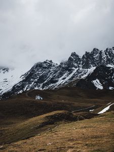 Превью обои гора, дом, снег, природа