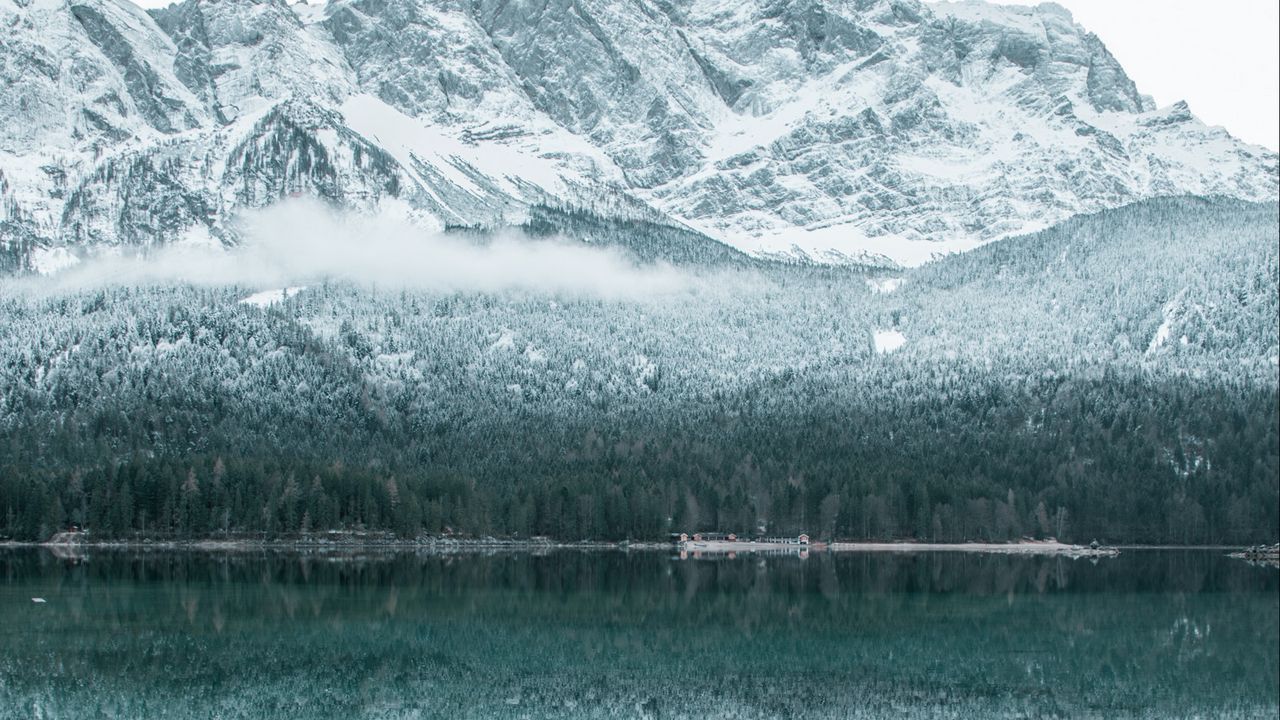 Обои гора, озеро, зима, снег, отражение