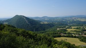 Превью обои гора, пейзаж, деревья, природа