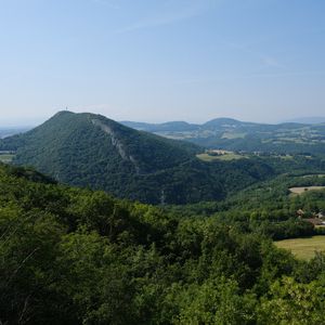 Превью обои гора, пейзаж, деревья, природа