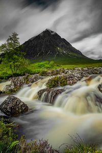 Превью обои гора, река, ручей, камни, вода