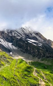 Превью обои гора, скала, облака, природа