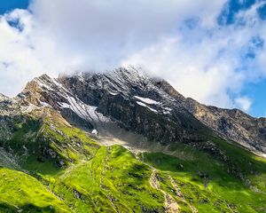 Превью обои гора, скала, облака, природа